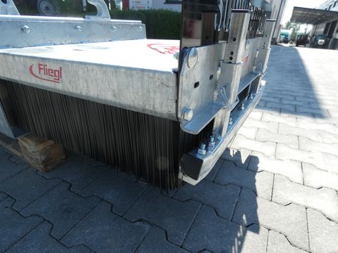 Sonstige Fliegl AgroCenter Kehrbesen Löwe 250 
