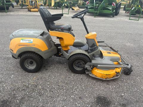 Stiga PARK PRO 25 WD mit 125cm Mähdeck