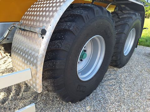 BKT BKT 750/60R30,5 Reifen 