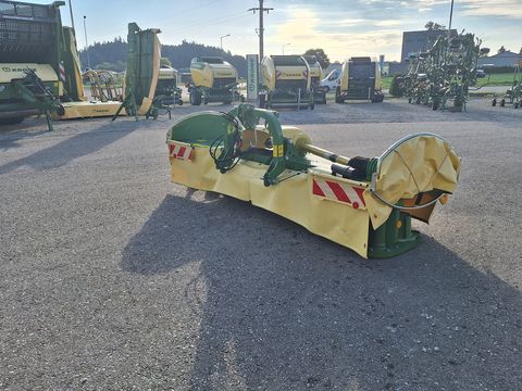 Krone EasyCut F 360 M geschoben