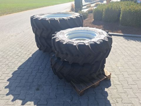 BKT 480/70R34+380/70R24 
