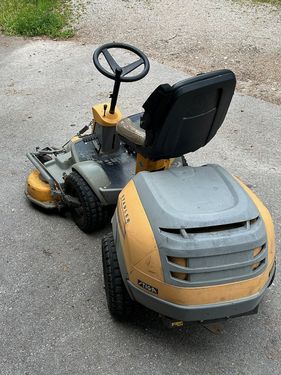 Stiga PARK PRO 25 WD mit 125cm Mähdeck