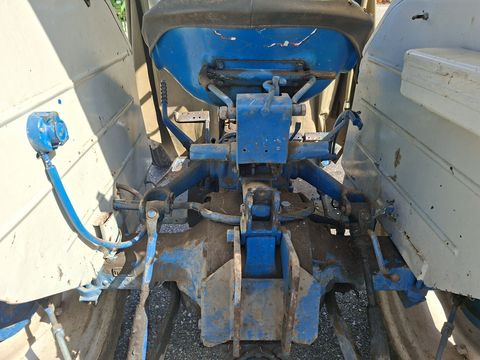 Ford 3000