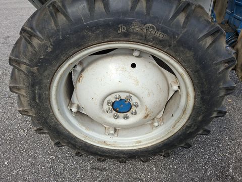 Ford 3000