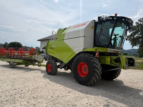 Claas Tucano 330
