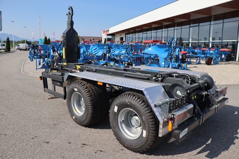 Pronar T185/1 Hakenliftanhänger