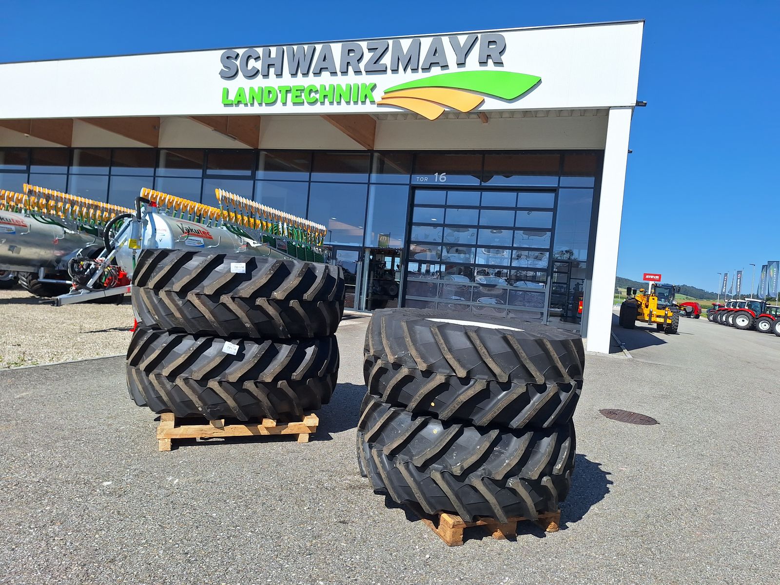 Trelleborg 650/65R38+540/65R28 Kompletträder  1