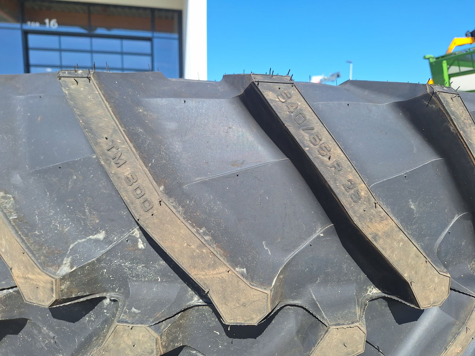 Trelleborg 650/65R38+540/65R28 Kompletträder  3