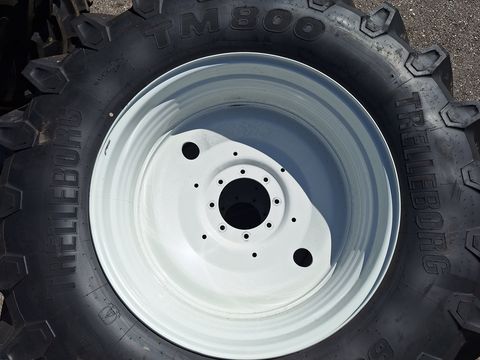 Trelleborg 650/65R38+540/65R28 Kompletträder