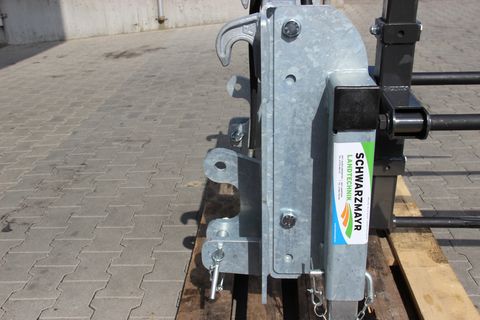 Fliegl Rundballenabwickler