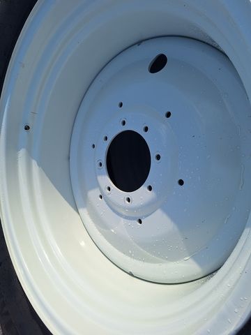 Alliance 600/65R38+480/65R28 Kompletträder