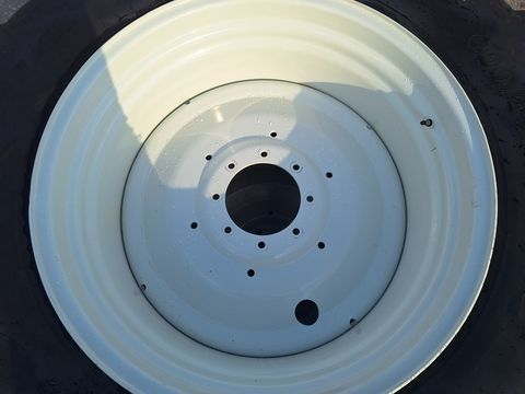 Alliance 600/65R38+480/65R28 Kompletträder