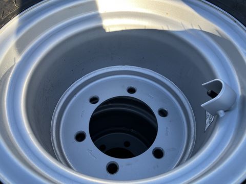 BKT 31x15.50-15 AS