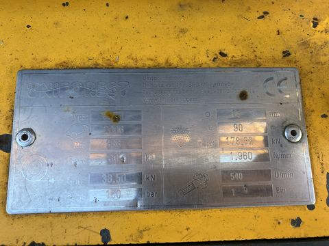 Uniforest 80 EH mit Funkfernsteuerung