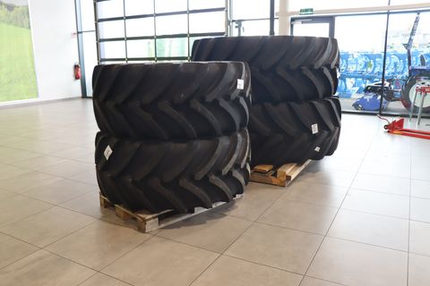 Vredestein 710/60R42 +  600/60R30