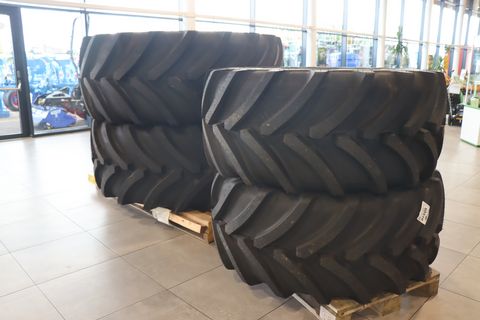 Vredestein 710/60R42 +  600/60R30