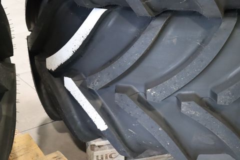 Vredestein 710/60R42 +  600/60R30