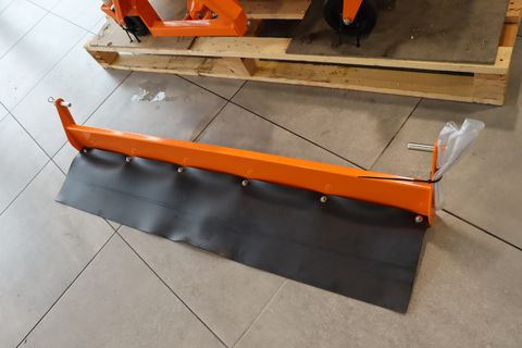 Iseki Frontkehrmaschine KL 130/40