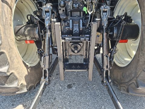 New Holland TS135A