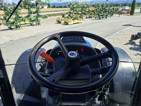 New Holland TS135A