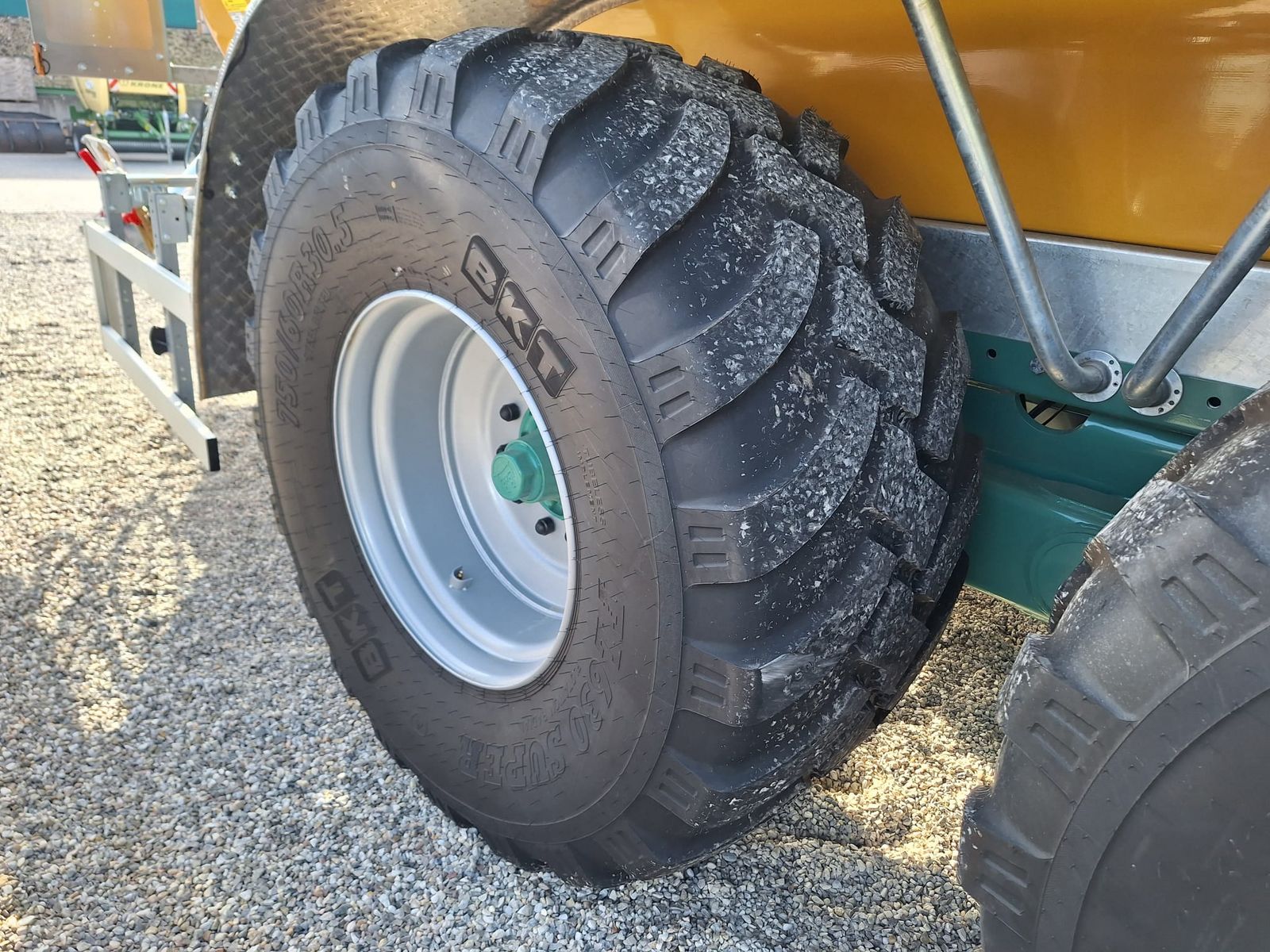 BKT 750/60R30,5 3