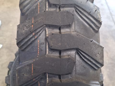 BKT 23x8.50-12 SKID