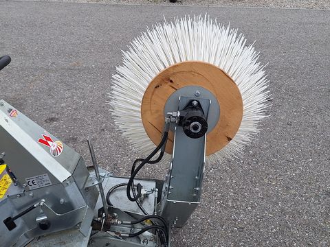 Westermann CM2 mit Spaltenschieber + Einstreugerät