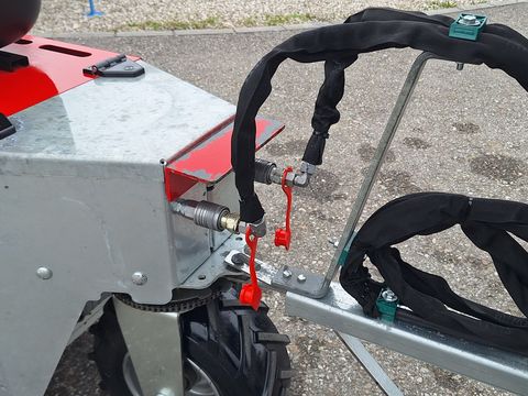 Westermann CM2 mit Spaltenschieber + Einstreugerät