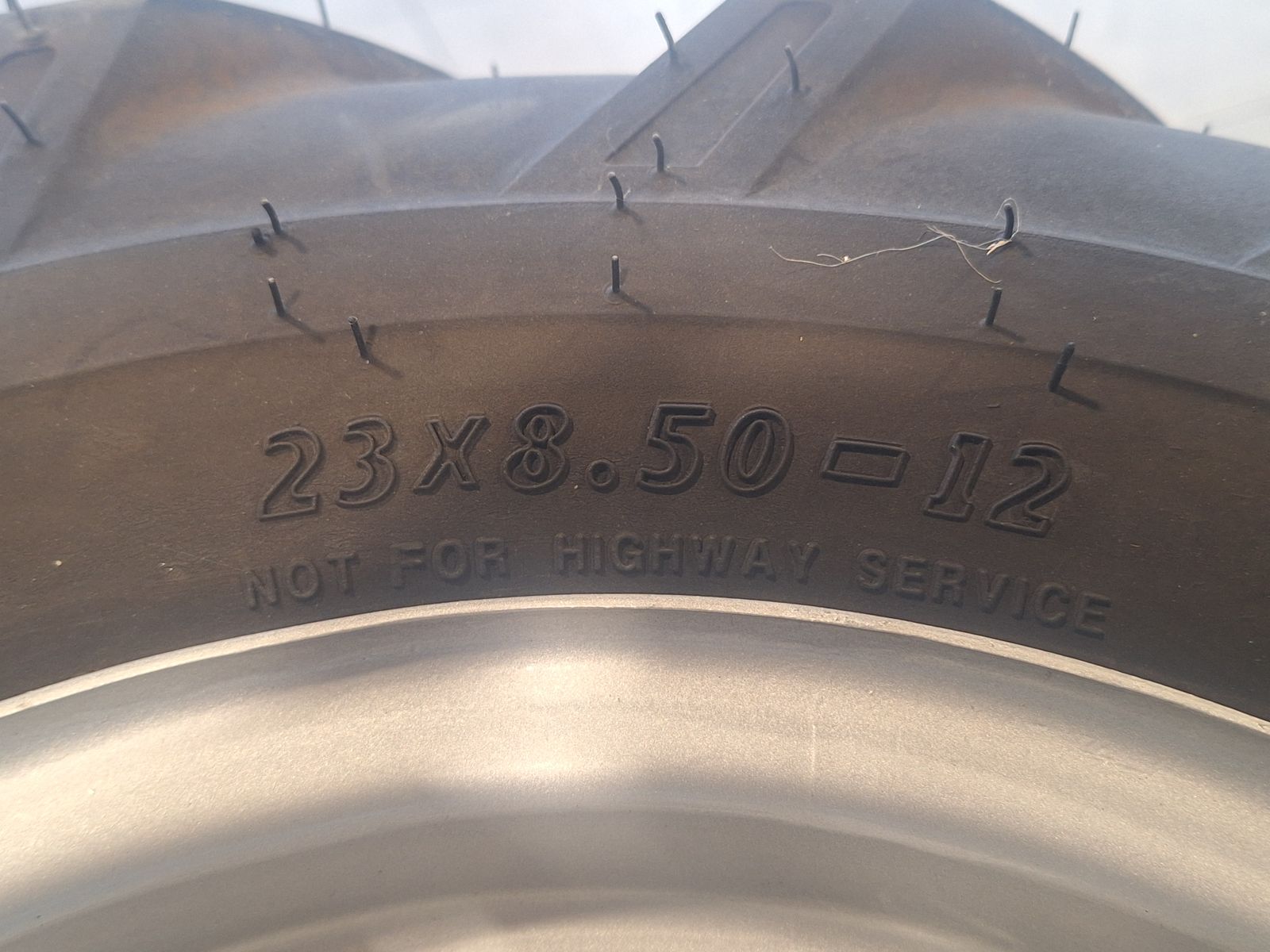 BKT 23x8.50-12 AS 3