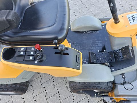 Stiga PARK PRO 25 WD mit 125cm Mähdeck