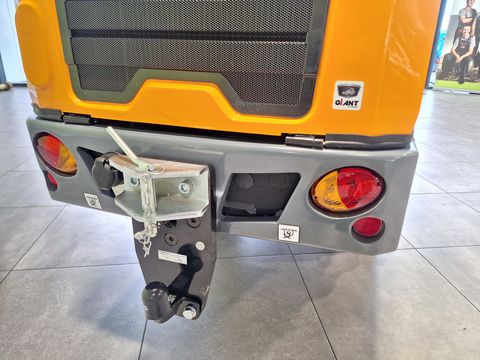 Giant G2700 HD+