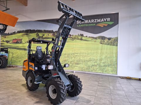 Giant G2700 HD+