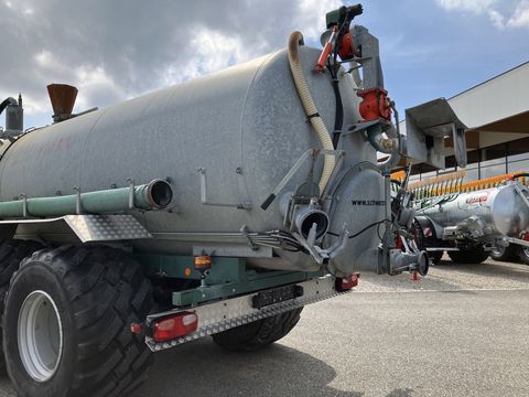 Lochmann RC 160 T mit Güllewerfer