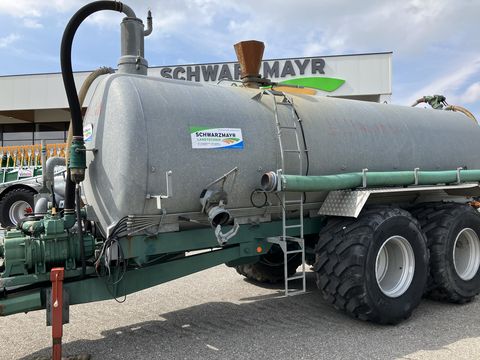 Lochmann RC 160 T mit Güllewerfer