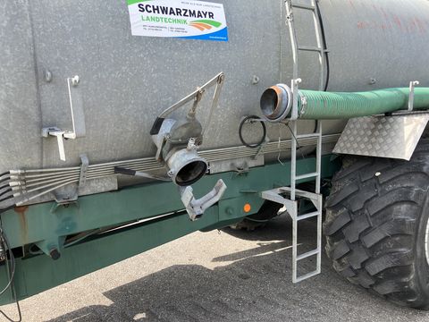 Lochmann RC 160 T mit Güllewerfer