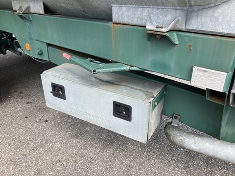 Lochmann RC 160 T mit Güllewerfer
