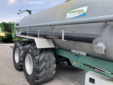 Lochmann RC 160 T mit Güllewerfer