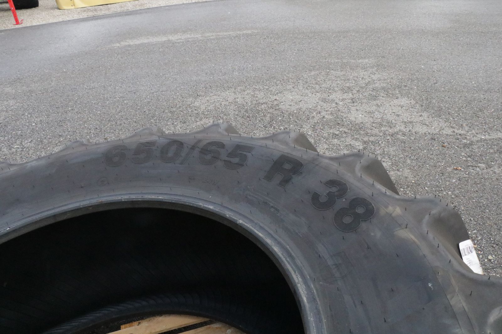 Mitas 650/65R38 3