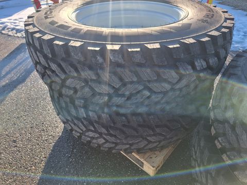 Nokian 480/80R34+400/80R24 Kompletträder