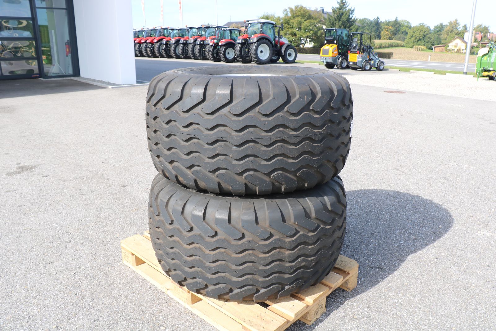 Vredestein 500/55-20 Flotation 2