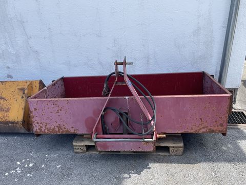 Massey Ferguson 377