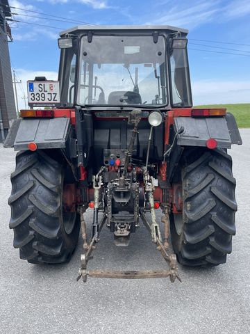 Massey Ferguson 377