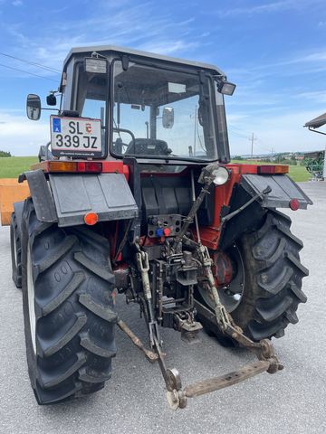 Massey Ferguson 377