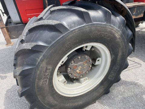 Massey Ferguson 377