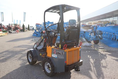 Giant G1200