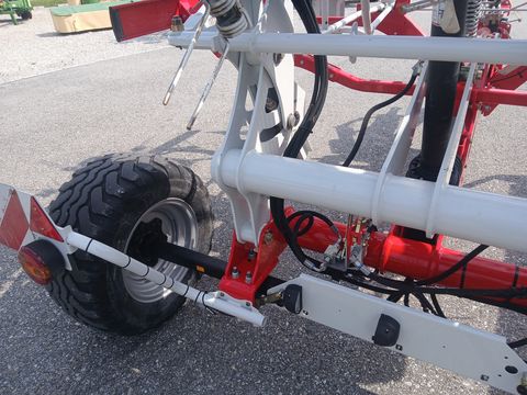 Pöttinger HIT 8.9 T