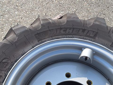 Sonstige Michelin 280/80R20 Kompletträder Hoflader