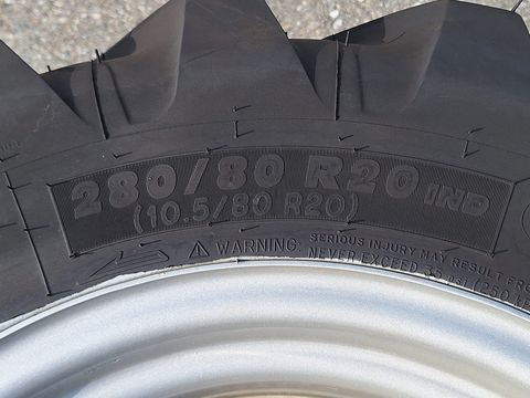 Sonstige Michelin 280/80R20 Kompletträder Hoflader