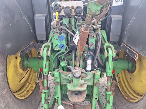 John Deere 6115M