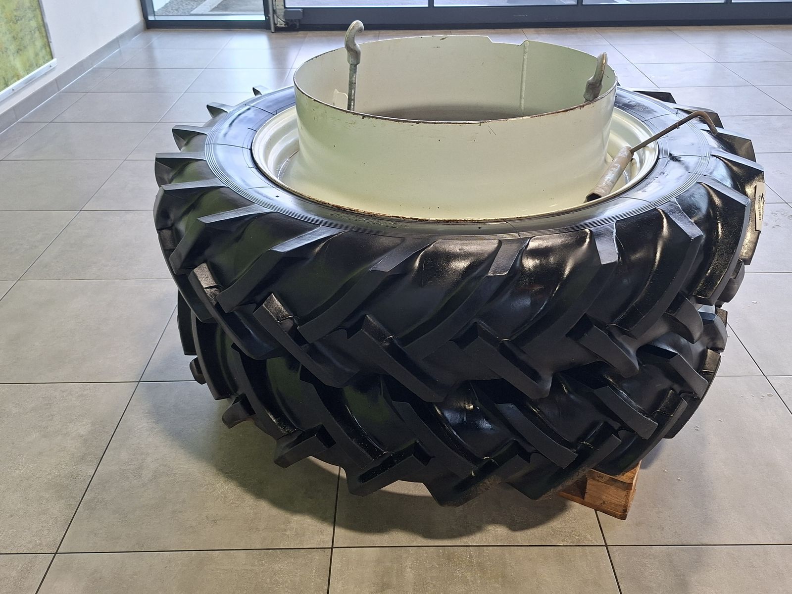 Trinker Zwillingsräder 12.4-36 3